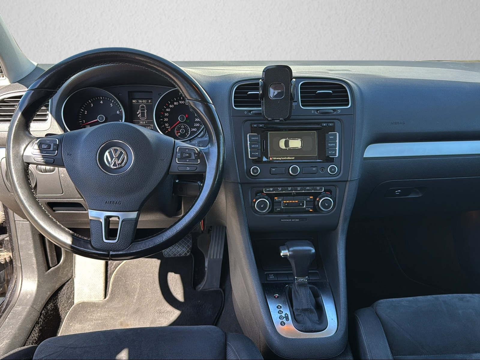 VW Golf 1.4 TSI Comfortline DSG-image-5