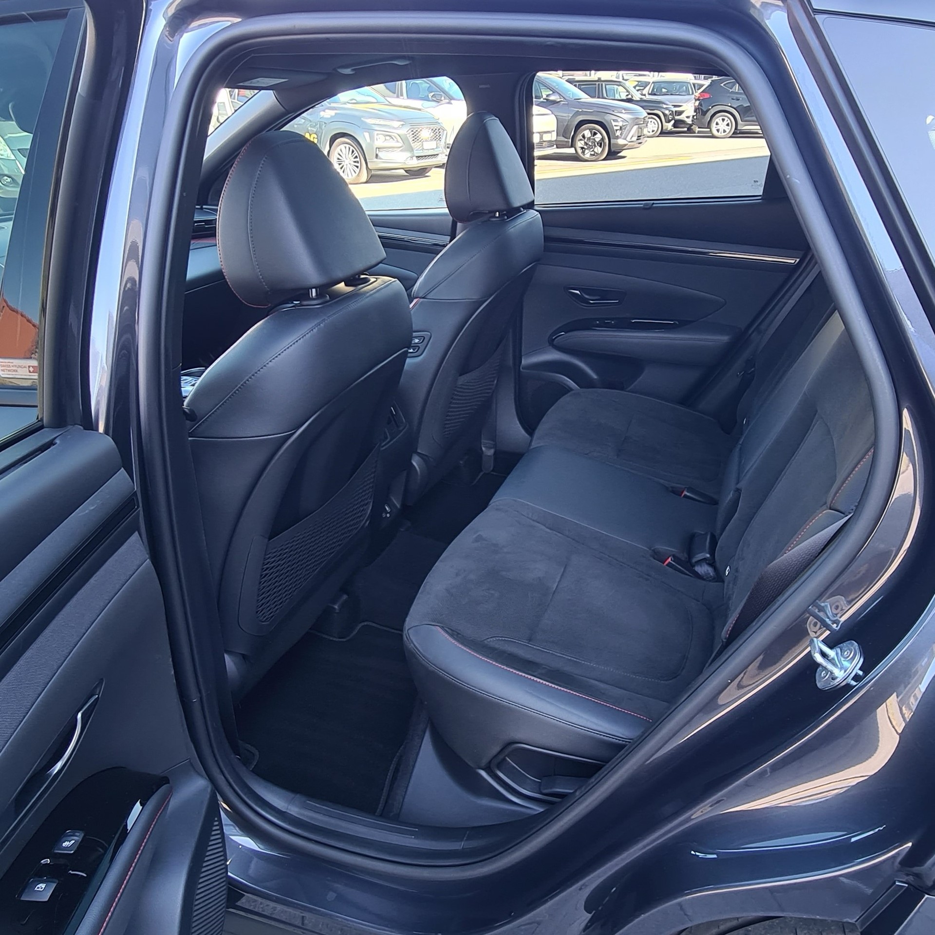 HYUNDAI Tucson 1.6 TGDI 48V N Line LUX pack DCT 4WD-image-11