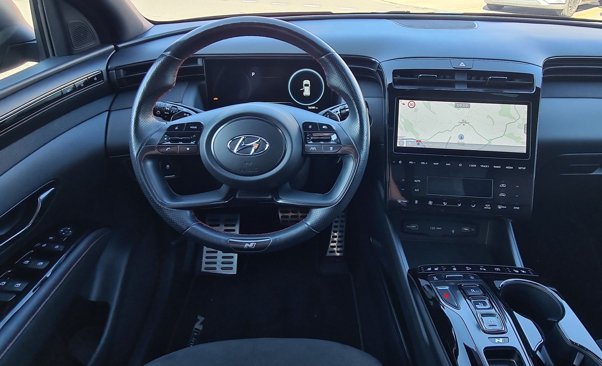 HYUNDAI Tucson 1.6 TGDI 48V N Line LUX pack DCT 4WD-image-12