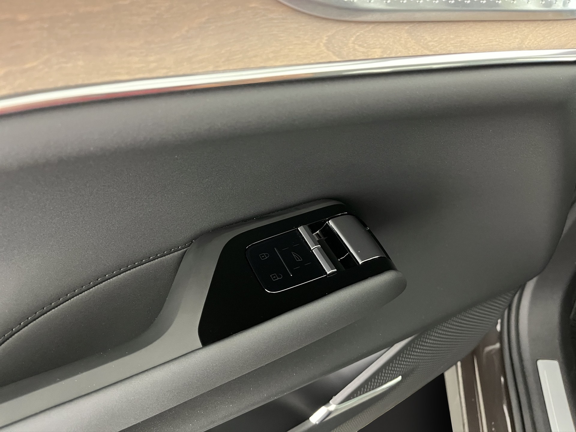 VOLVO EX90 Twin Performance Ultra AWD-image-11