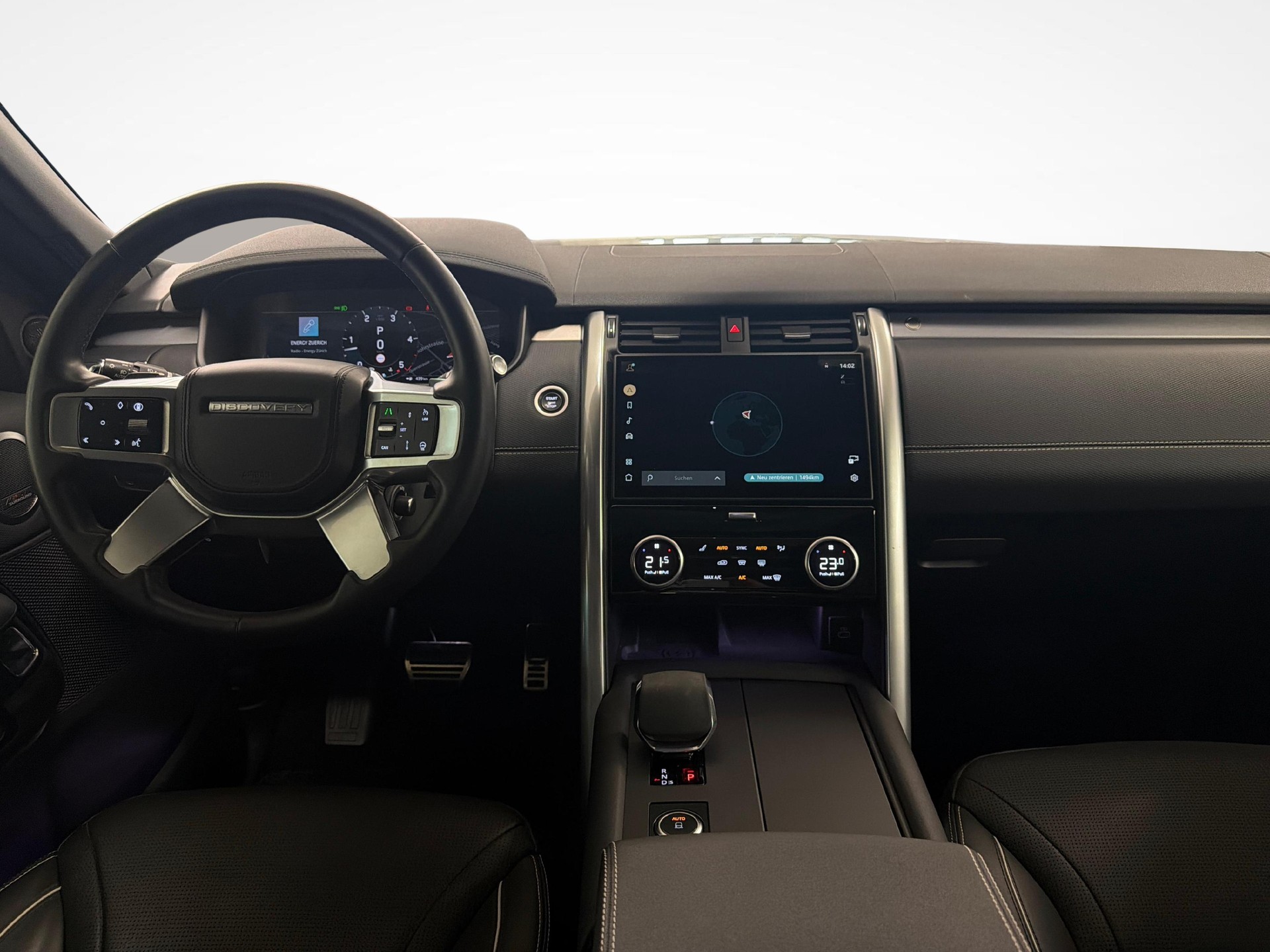 LAND ROVER Discovery 3.0 D I6 300 Dynamic HSE-image-12