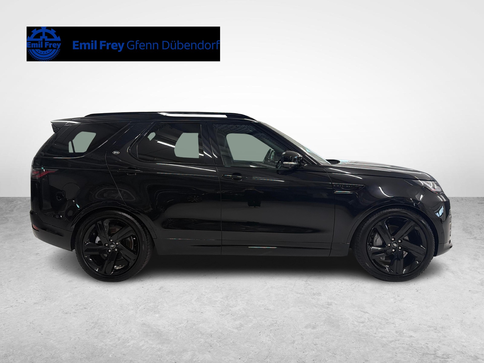 LAND ROVER Discovery 3.0 D I6 300 Dynamic HSE-image-6