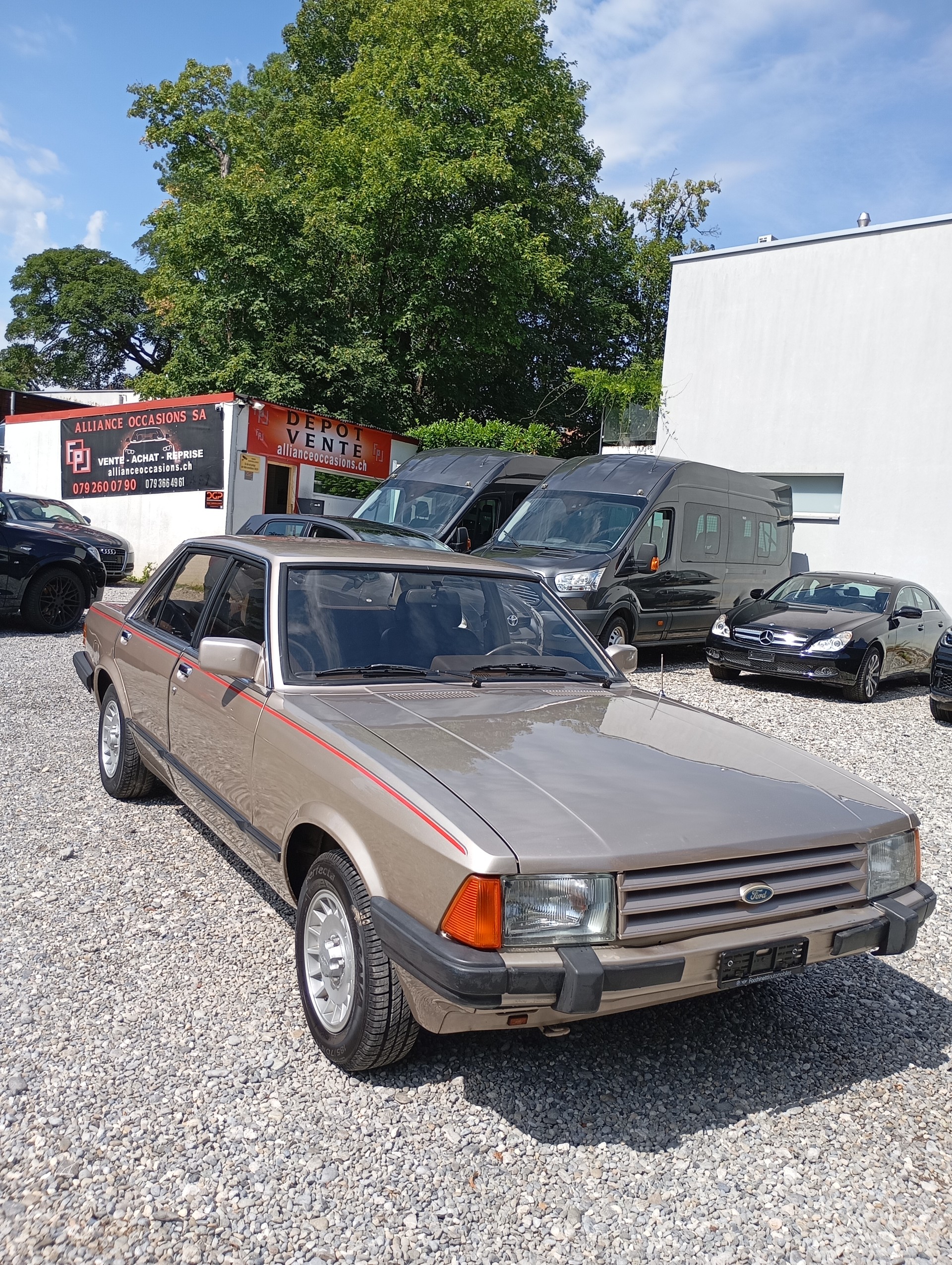 FORD Granada 2800i L Confort-image-3
