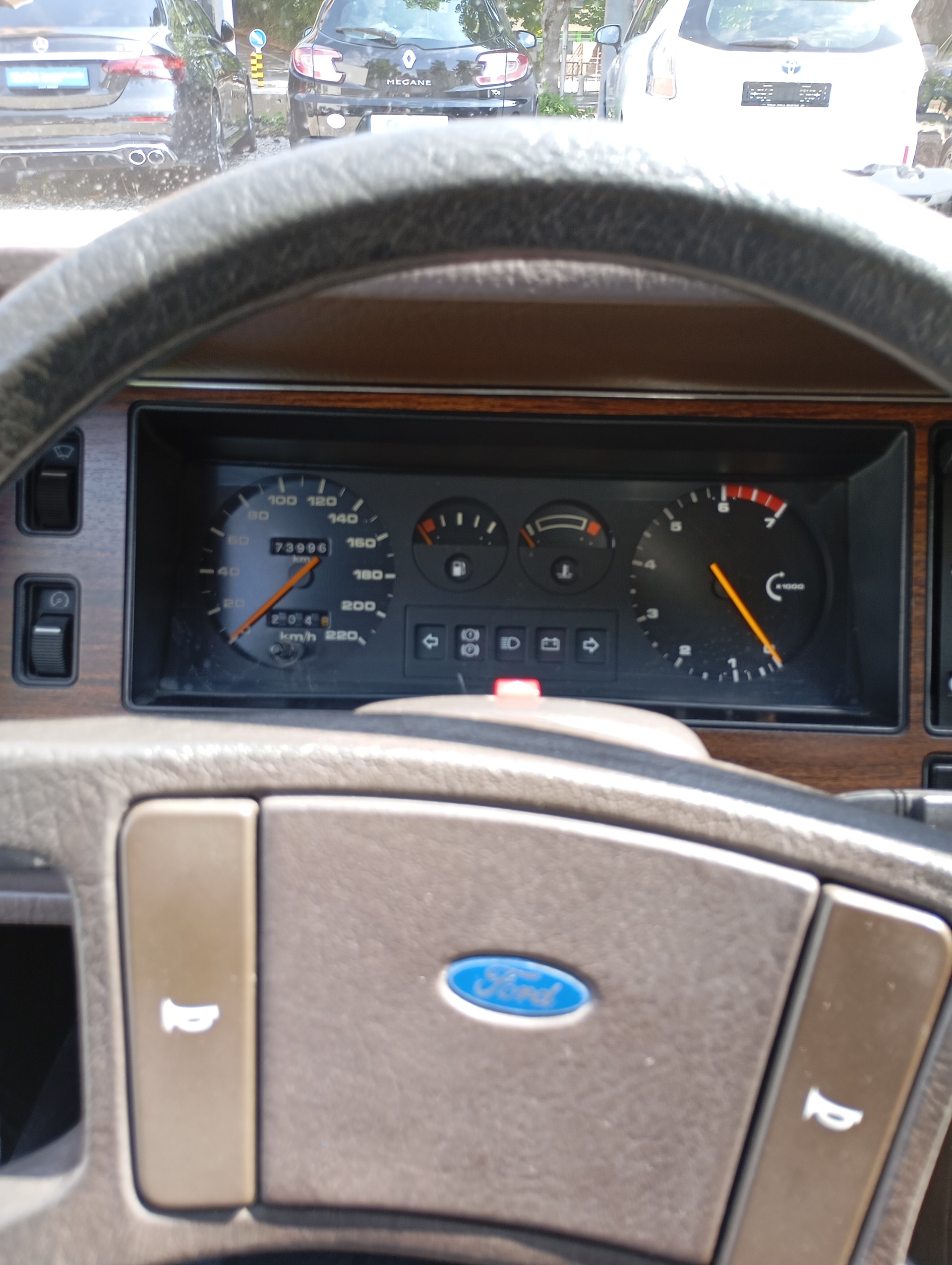 FORD Granada 2800i L Confort-image-12