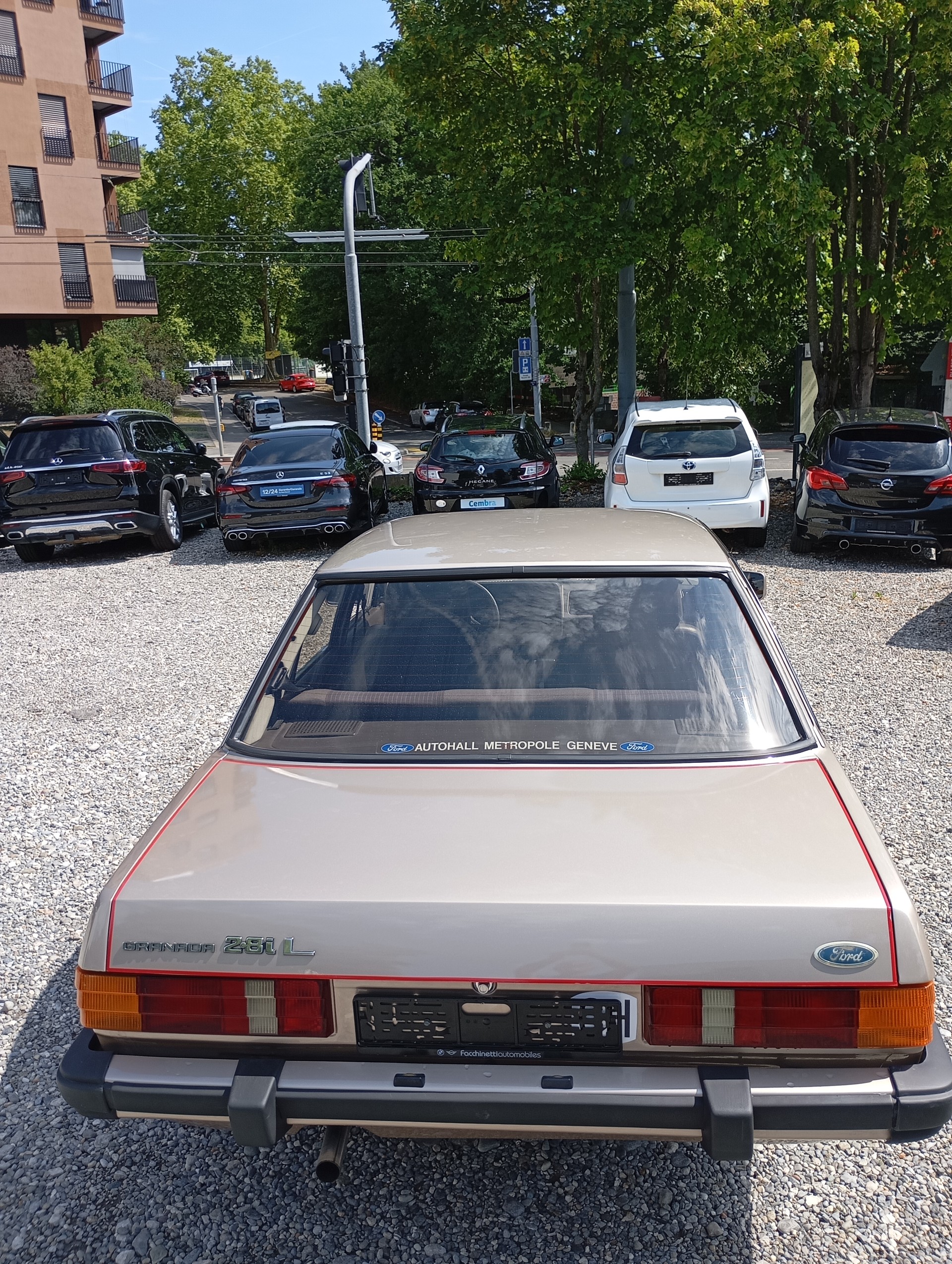 FORD Granada 2800i L Confort-image-8