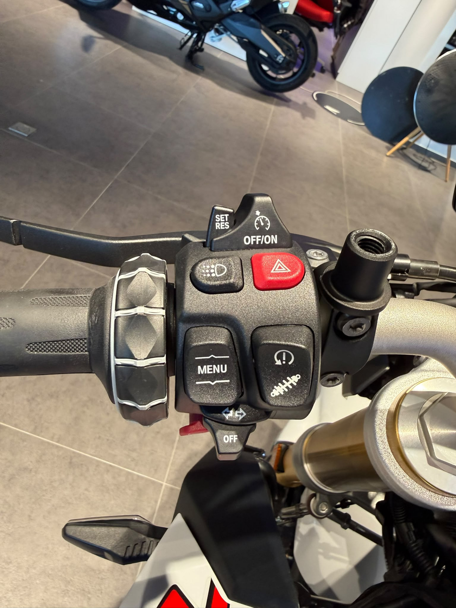 BMW F 900 R-image-5