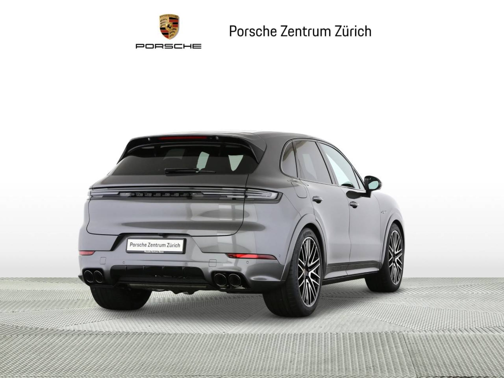 PORSCHE Cayenne E-Hybrid-image-2