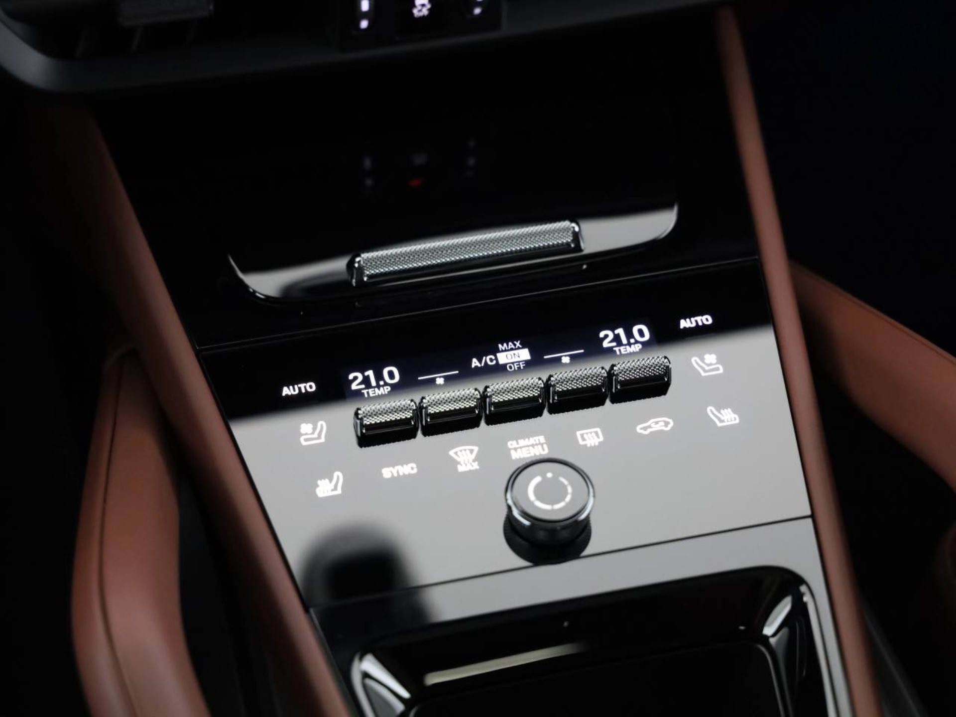 PORSCHE Cayenne E-Hybrid-image-14