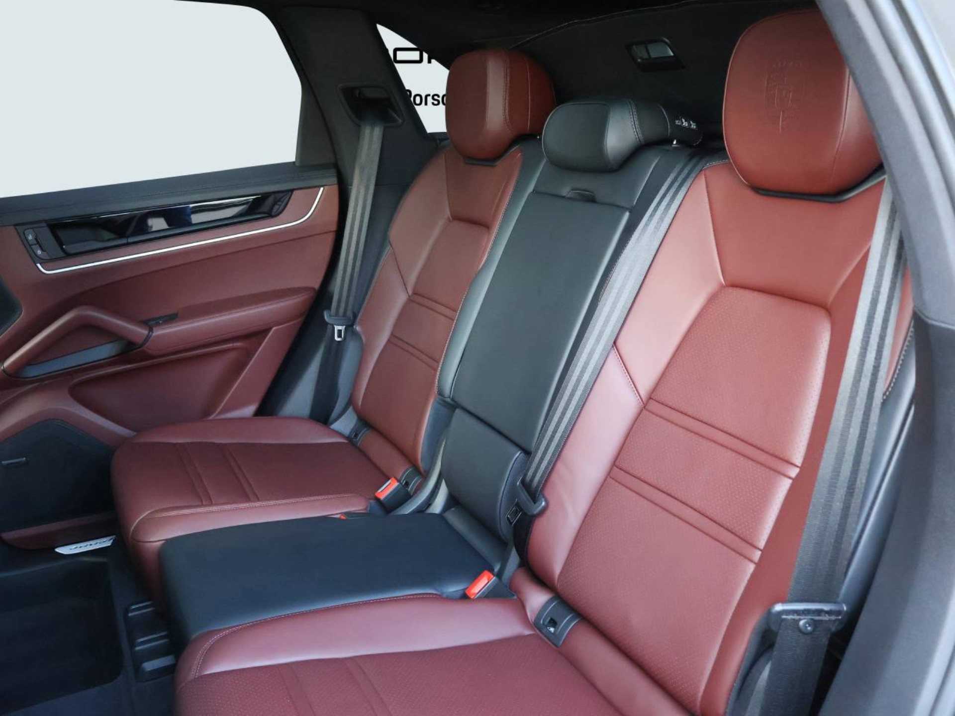 PORSCHE Cayenne E-Hybrid-image-17