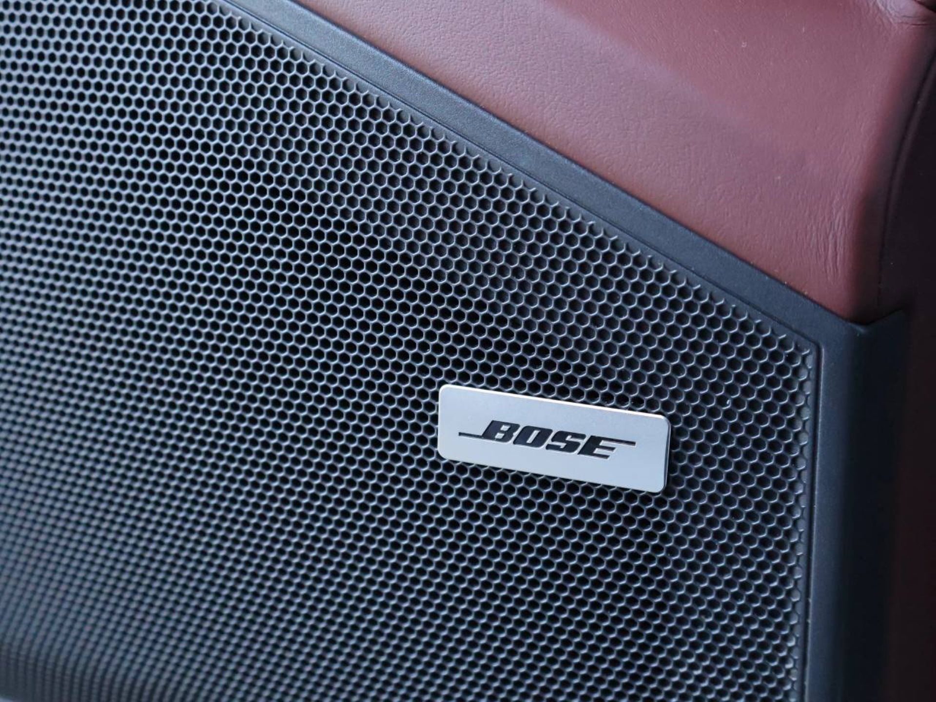 PORSCHE Cayenne E-Hybrid-image-32