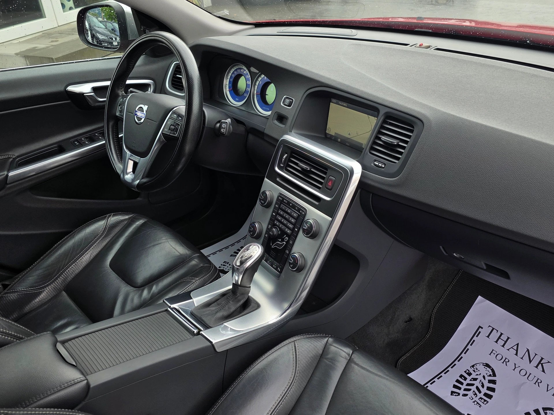 VOLVO V60 T6 AWD R-Design Geartronic * Frisch ab MFK * Frisch ab Service * TOP Zustand * inkl. 1 Jahr Garantie *-image-17