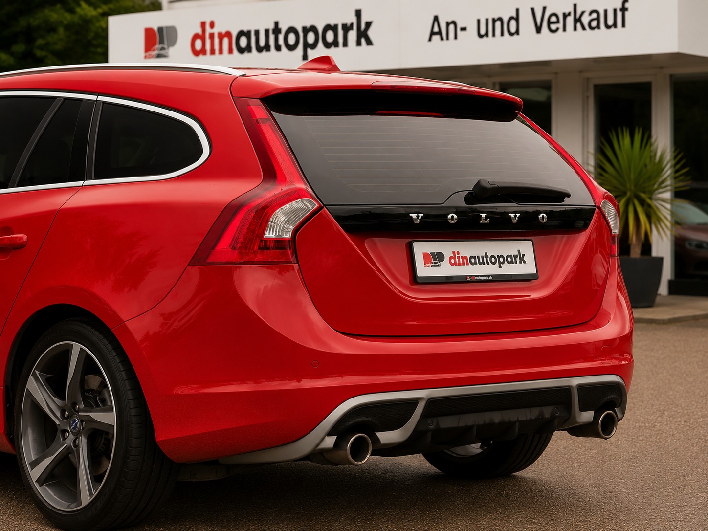VOLVO V60 T6 AWD R-Design Geartronic * Frisch ab MFK * Frisch ab Service * TOP Zustand * inkl. 1 Jahr Garantie *-image-6