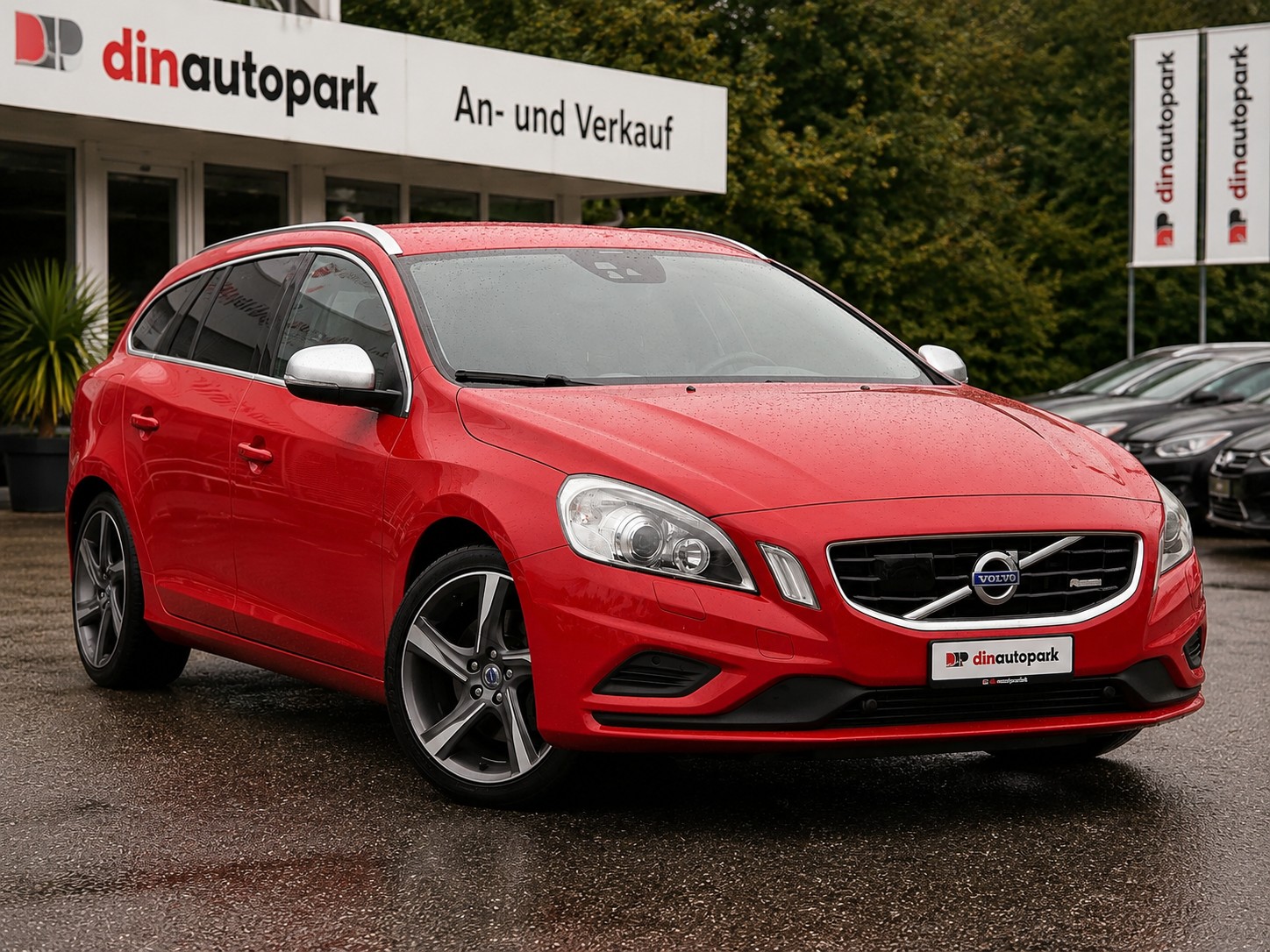 VOLVO V60 T6 AWD R-Design Geartronic * Frisch ab MFK * Frisch ab Service * TOP Zustand * inkl. 1 Jahr Garantie *-image-2