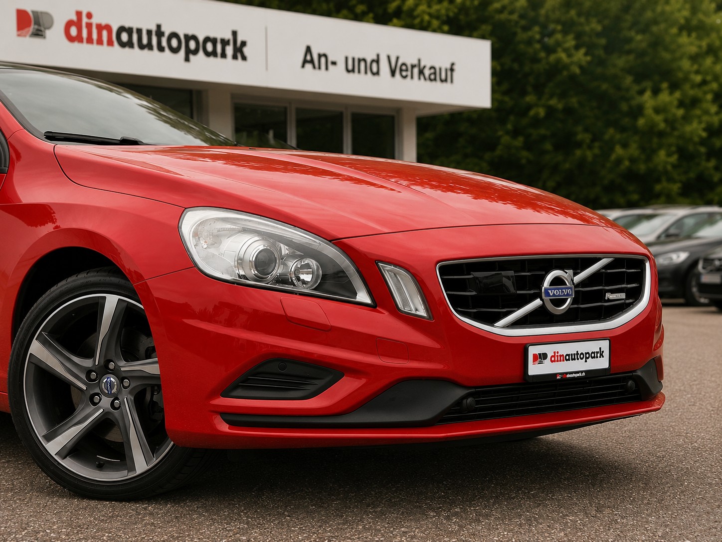 VOLVO V60 T6 AWD R-Design Geartronic * Frisch ab MFK * Frisch ab Service * TOP Zustand * inkl. 1 Jahr Garantie *-image-3