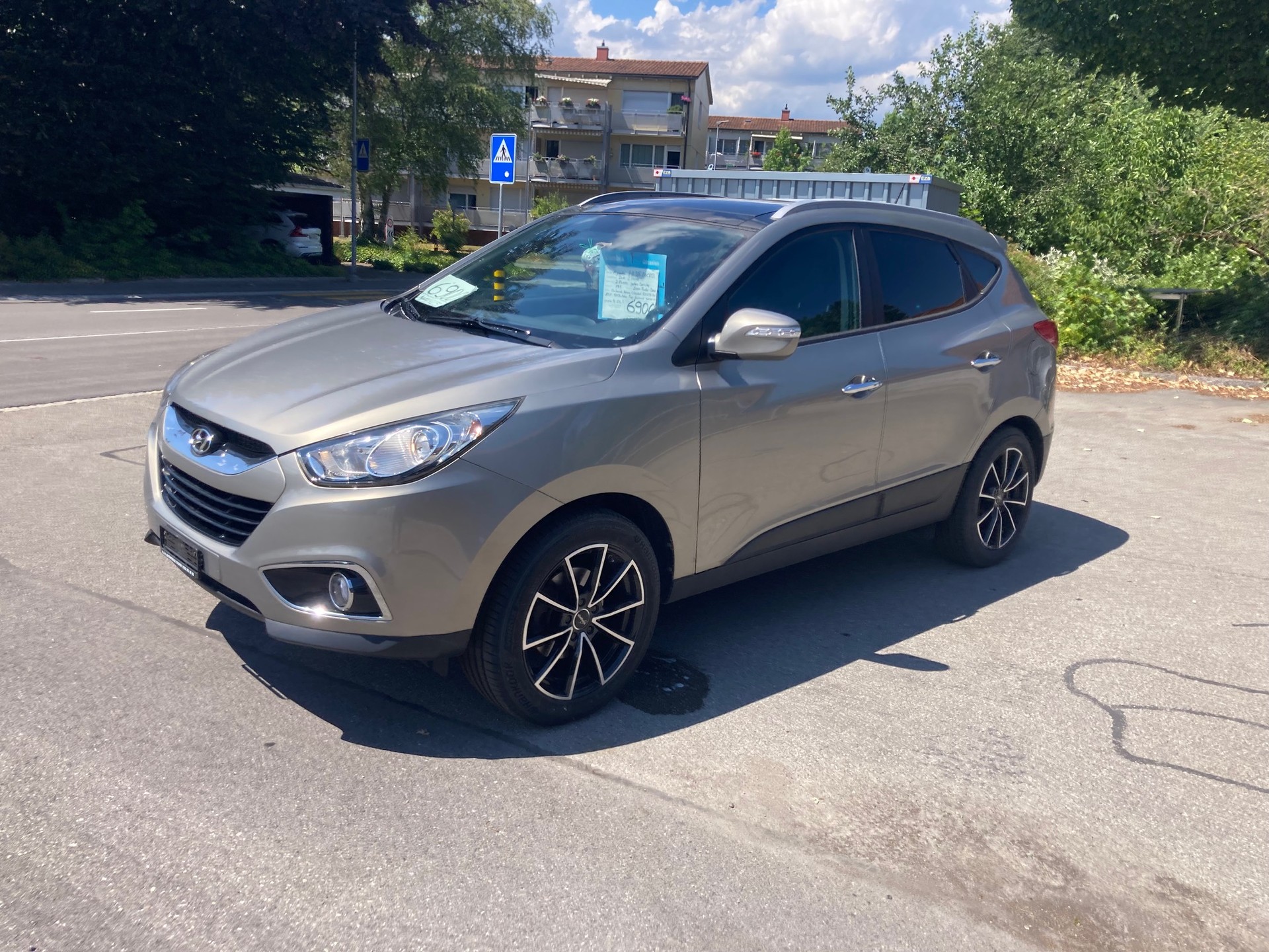 HYUNDAI iX35-image-2