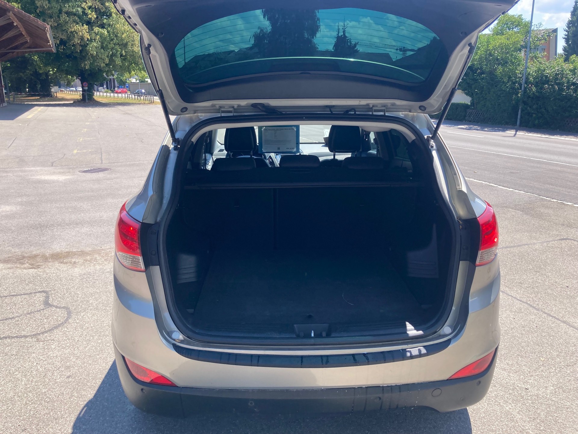 HYUNDAI iX35-image-6
