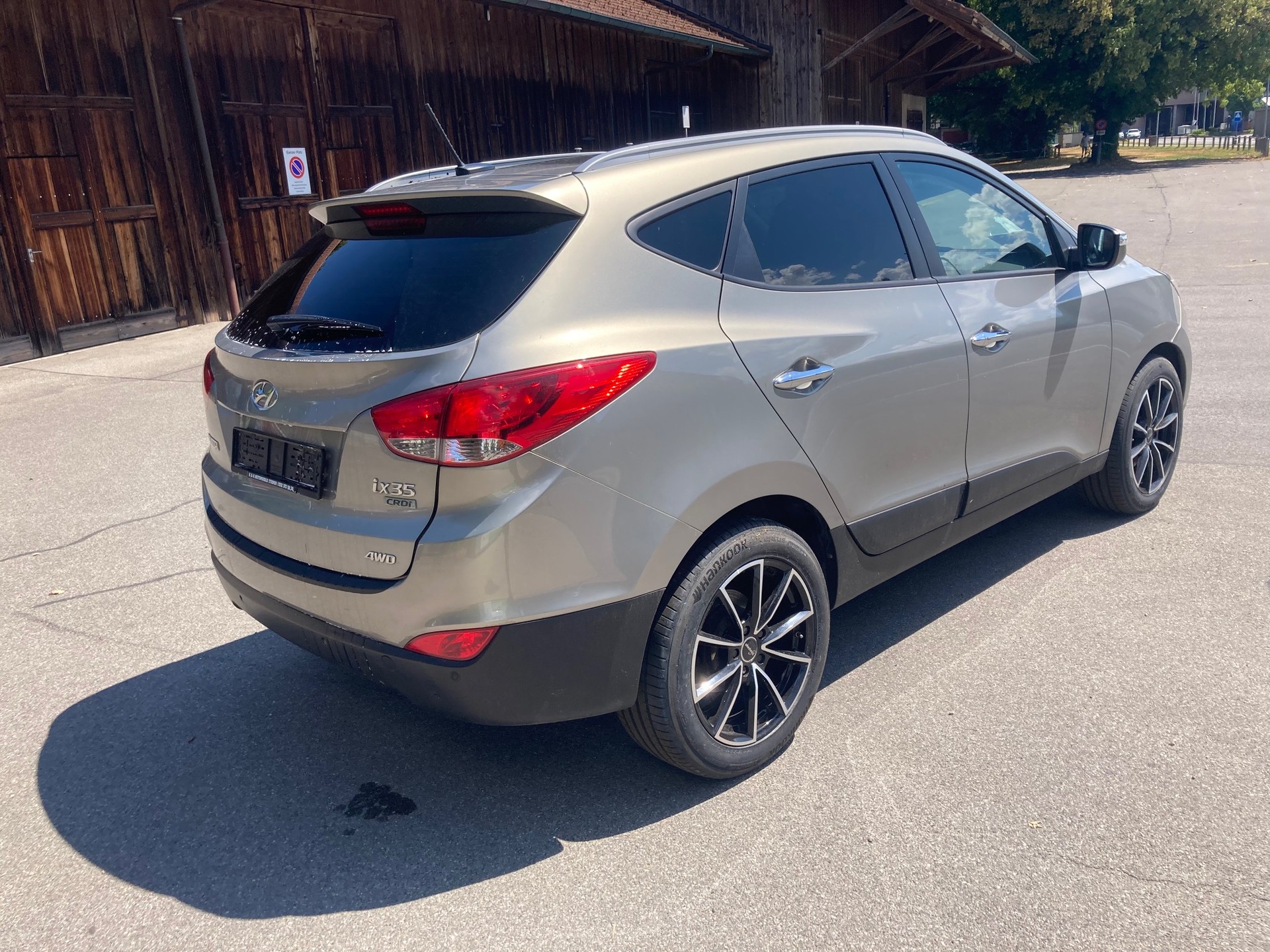 HYUNDAI iX35-image-3