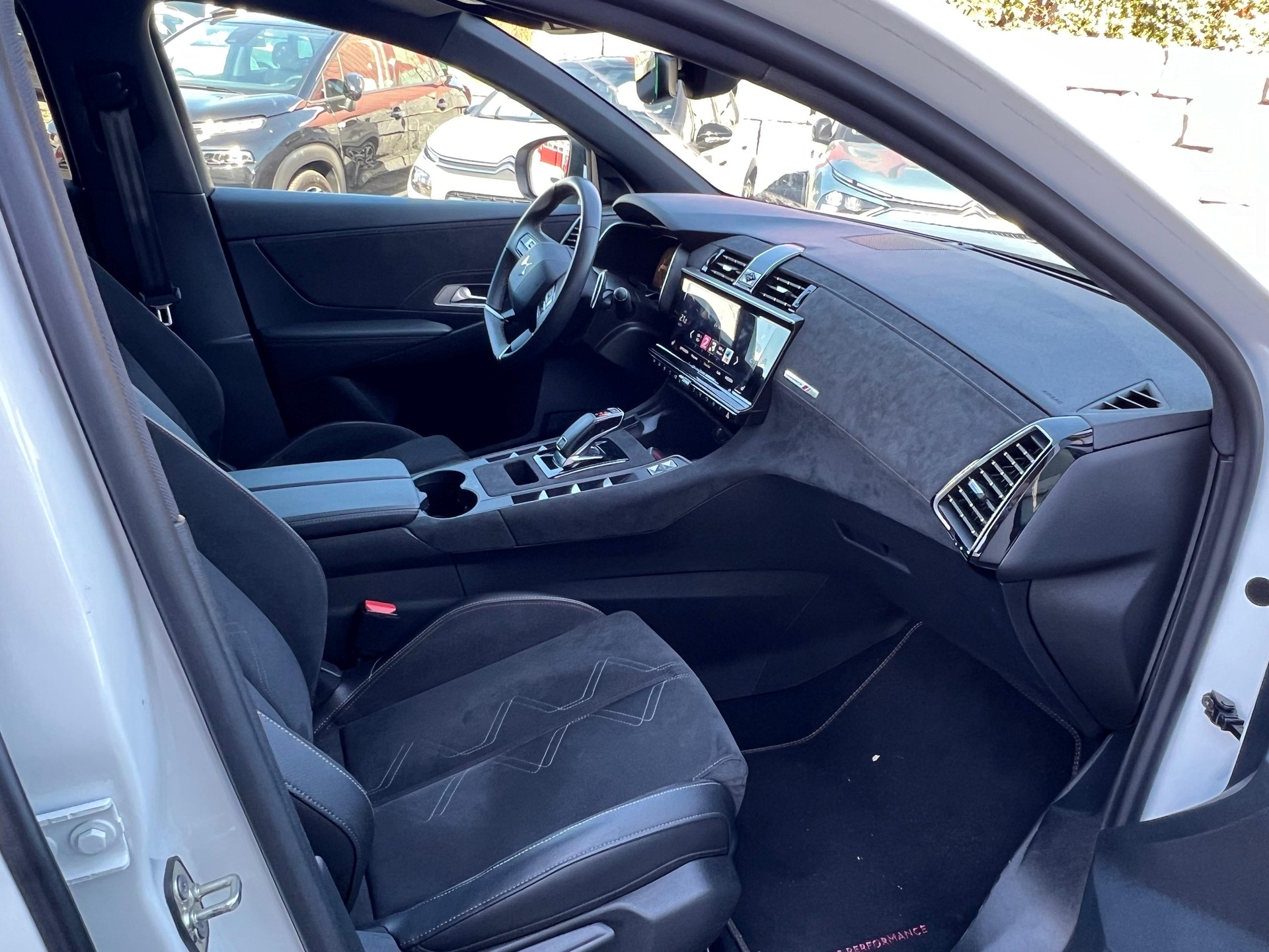 DS AUTOMOBILES 7 Crossback 1.5 BlueHDi Club-image-16