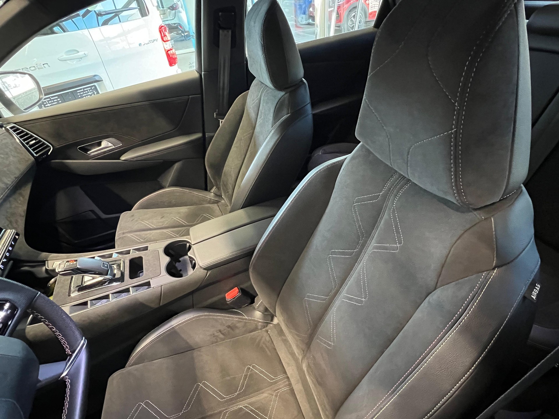 DS AUTOMOBILES 7 Crossback 1.5 BlueHDi Club-image-24