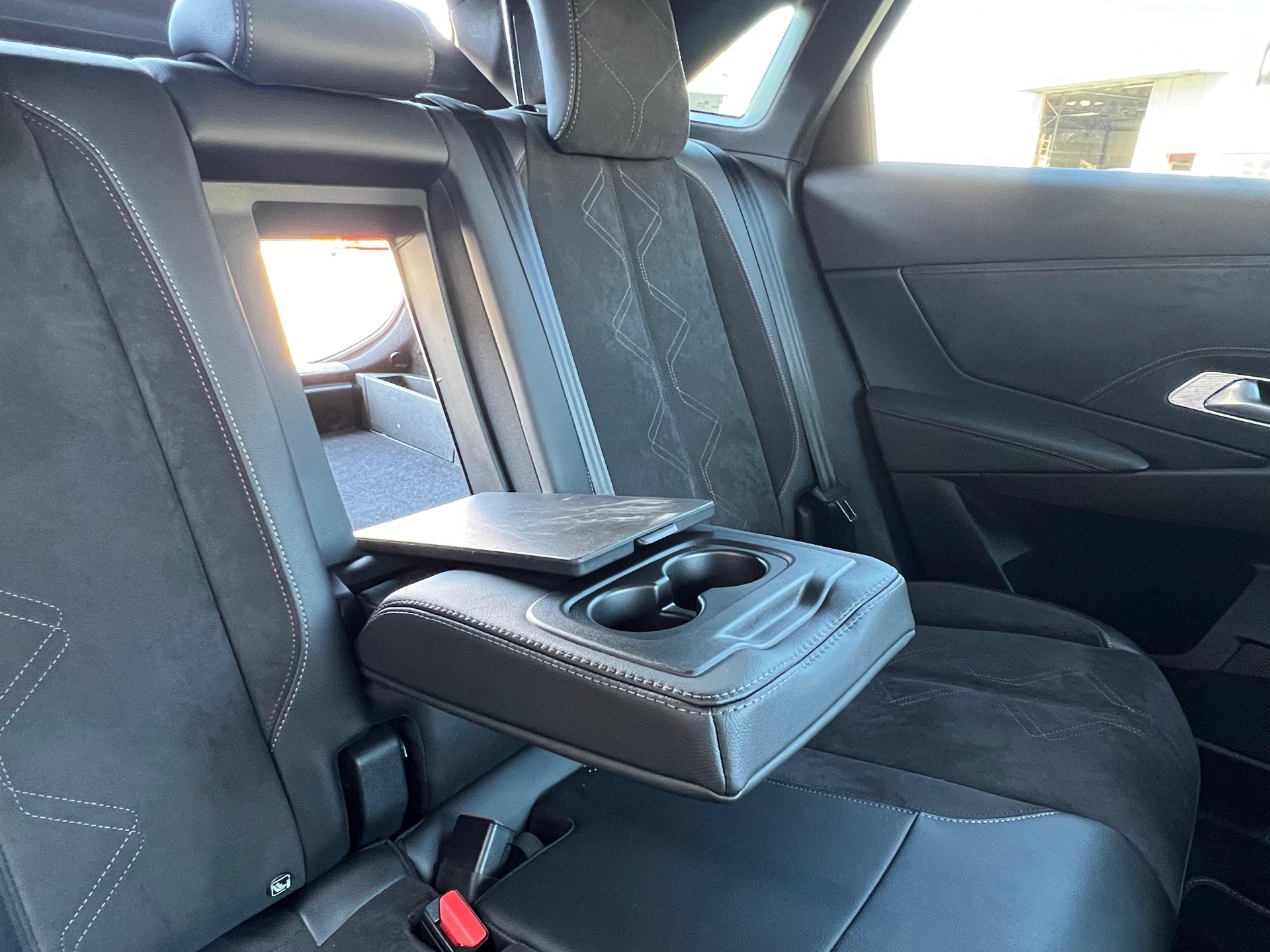 DS AUTOMOBILES 7 Crossback 1.5 BlueHDi Club-image-13