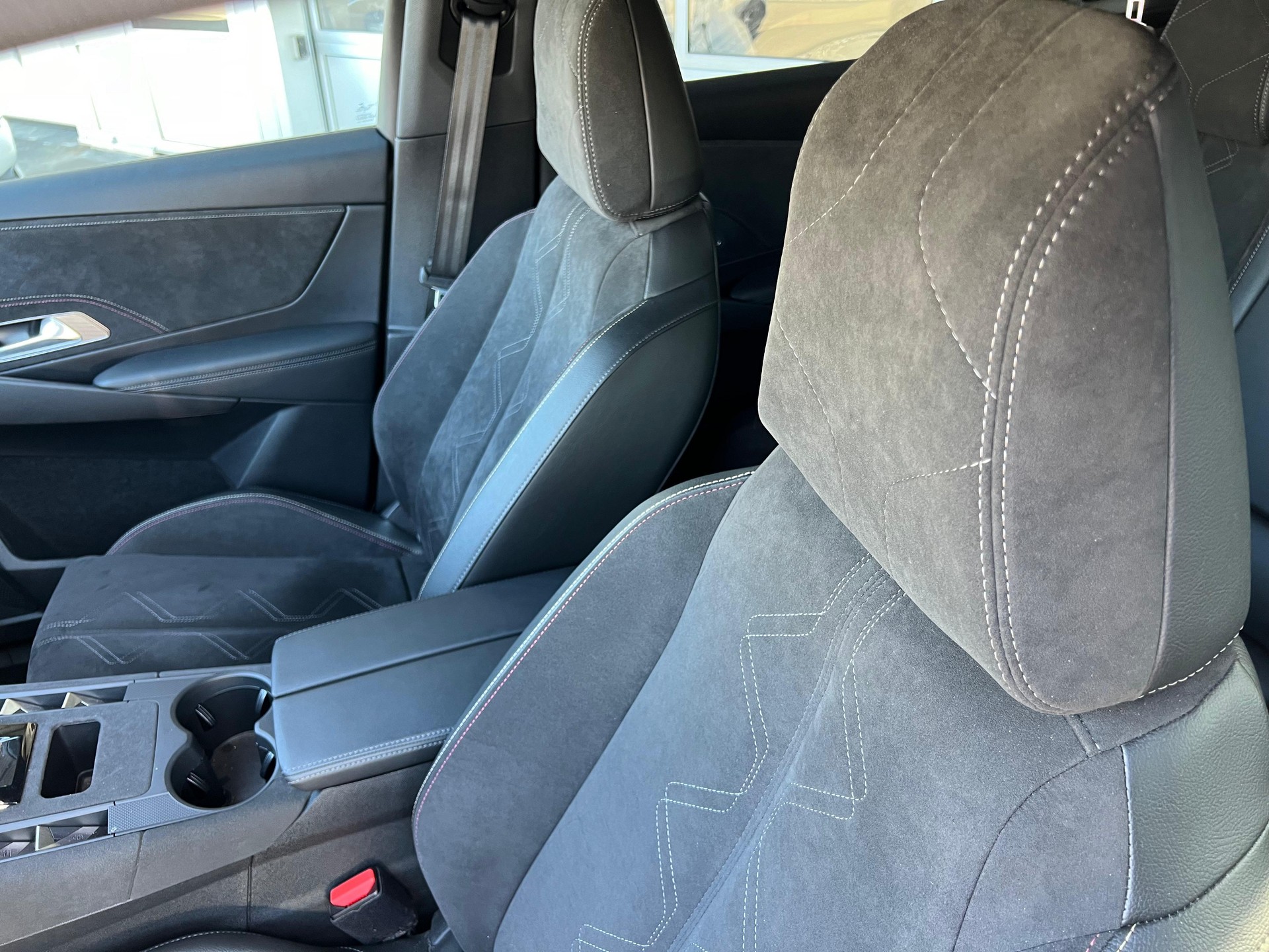 DS AUTOMOBILES 7 Crossback 1.5 BlueHDi Club-image-17