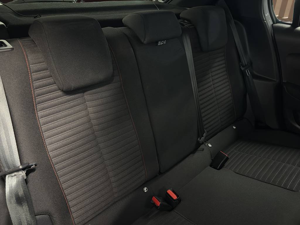 PEUGEOT 208 1.2 PureTech Active Pack EAT8-image-8