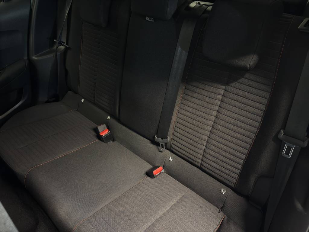 PEUGEOT 208 1.2 PureTech Active Pack EAT8-image-9