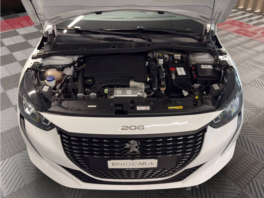 PEUGEOT 208 1.2 PureTech Active Pack EAT8-image-11