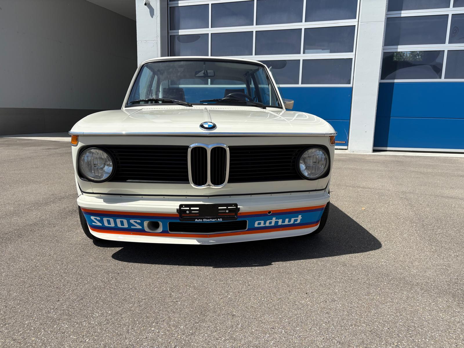 BMW 2002 Turbo-image-4