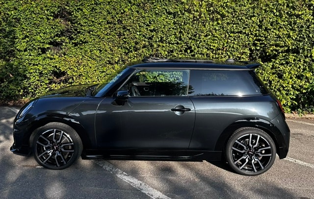 MINI Cooper S (F66) 2.0i-image-0