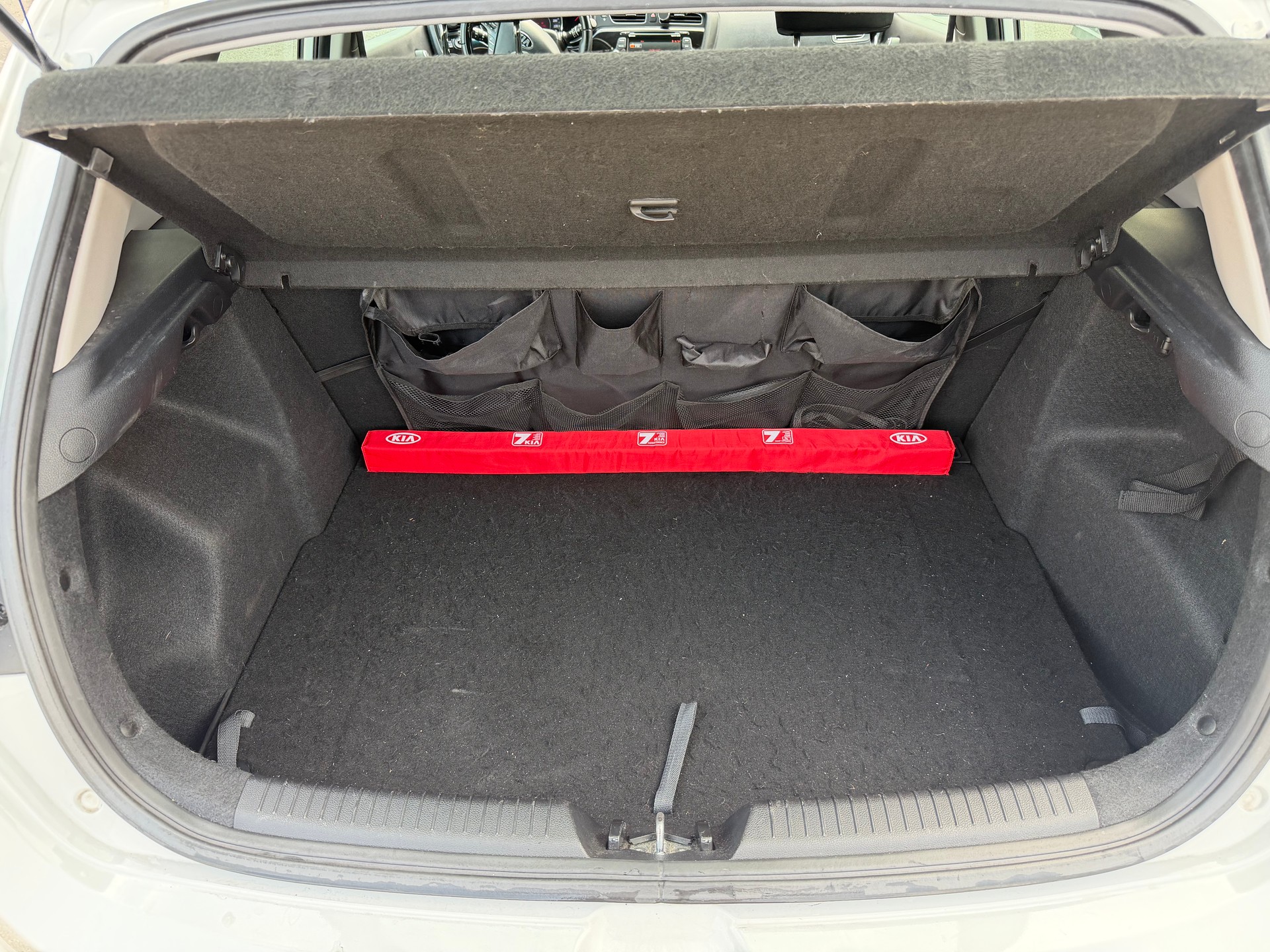 KIA 1.6 GDi Swiss Eco Ed.-image-3