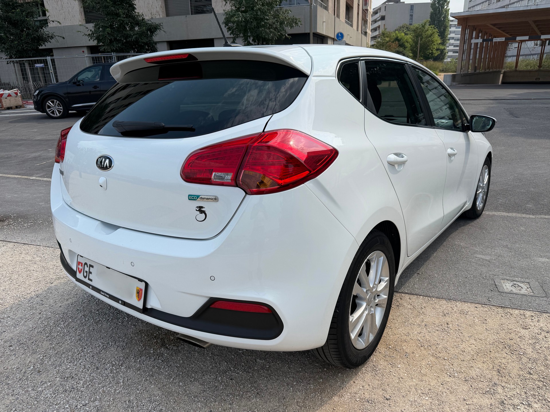 KIA 1.6 GDi Swiss Eco Ed.-image-1