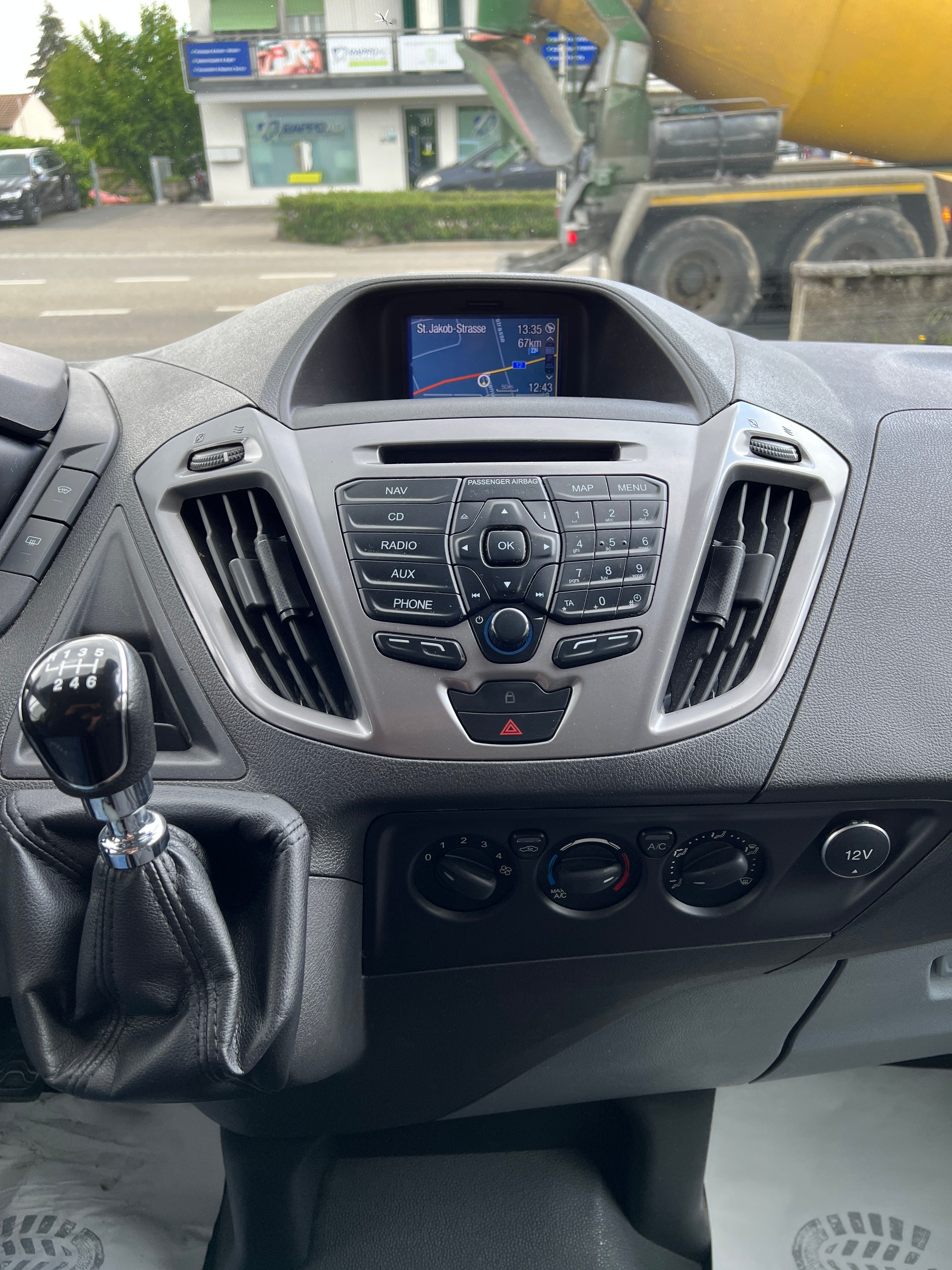 FORD Transit Custom Van 340 L2H1 Trend-image-10