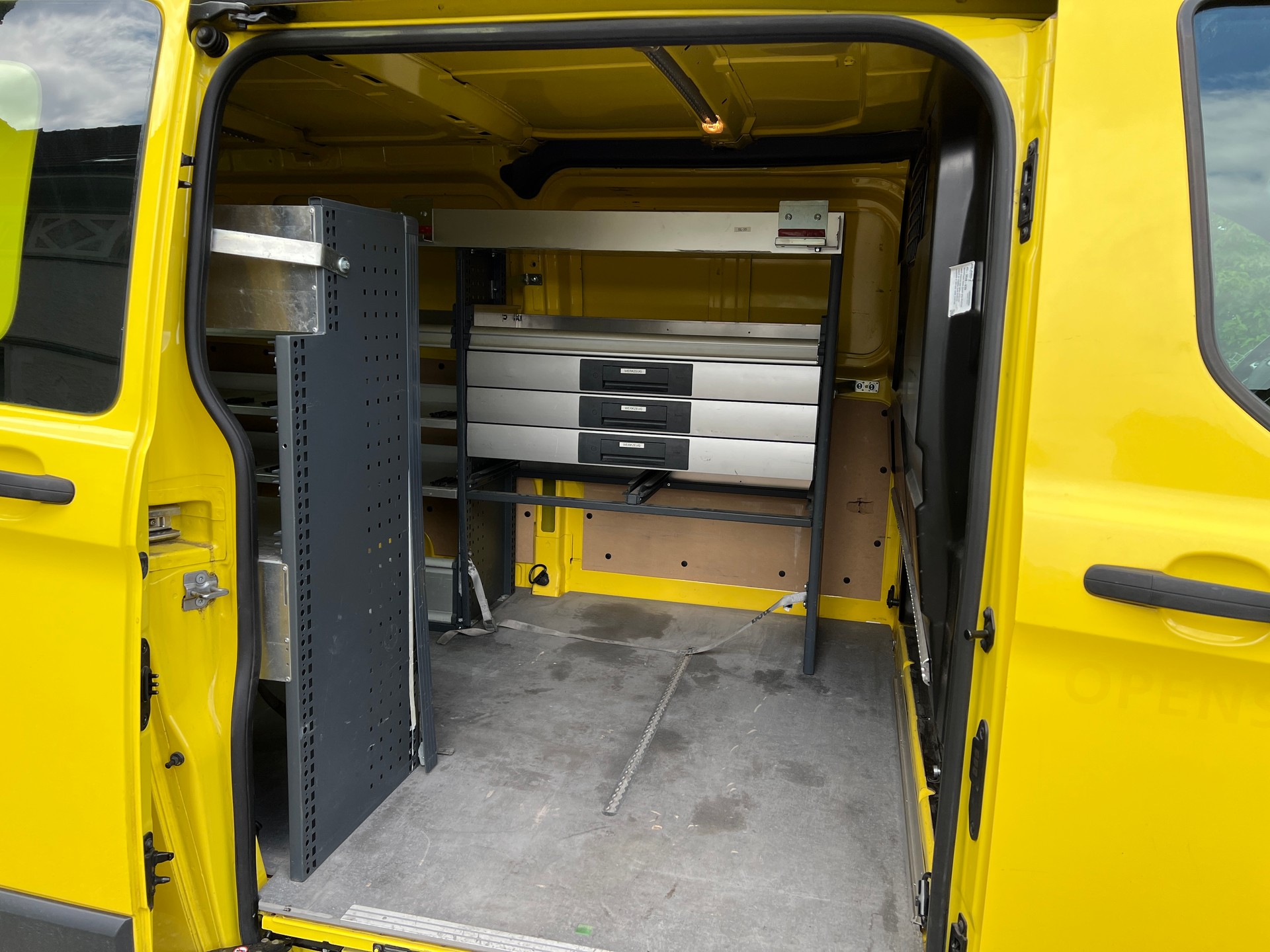 FORD Transit Custom Van 340 L2H1 Trend-image-13