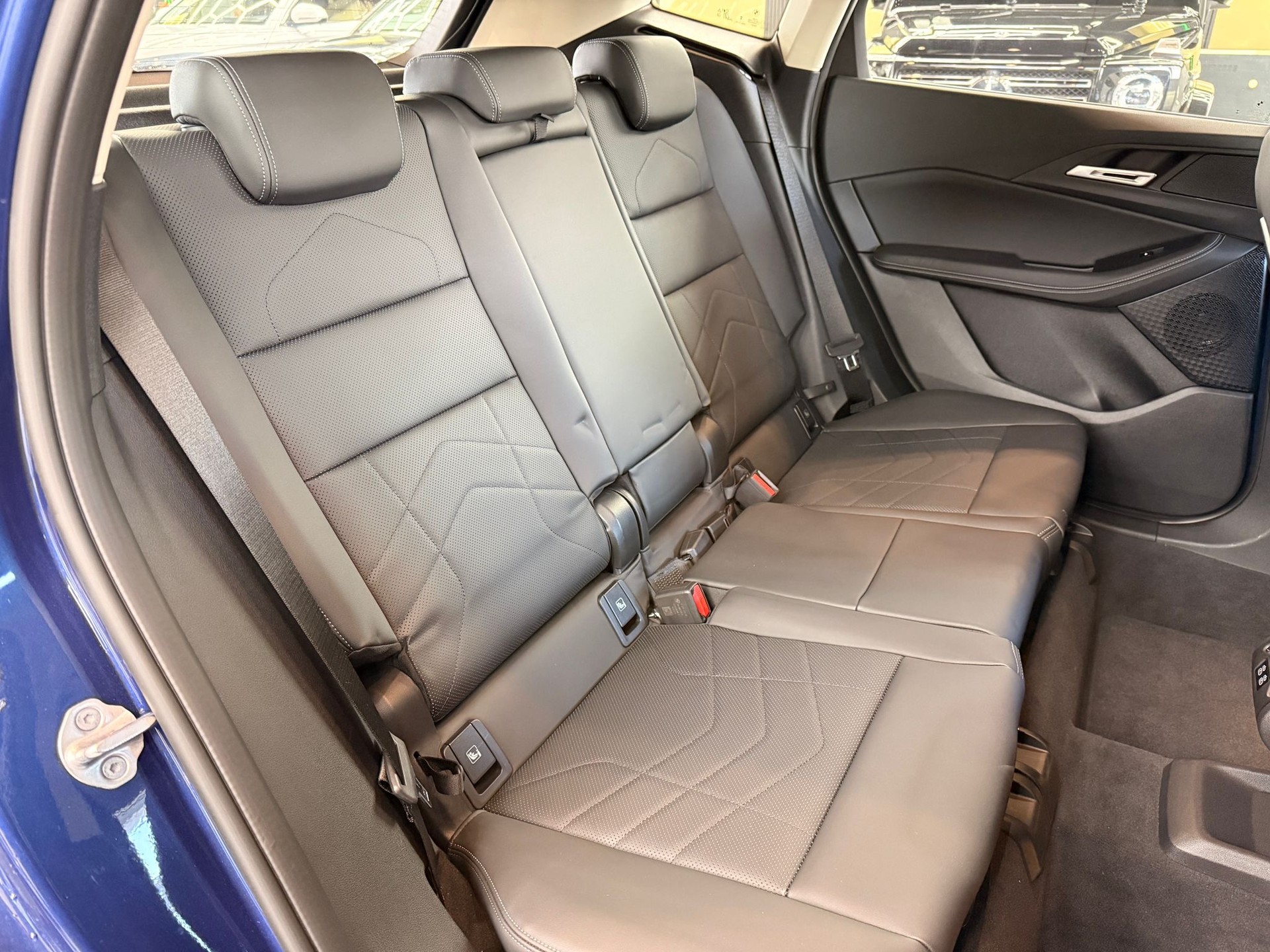 BMW 218d Active Tourer Luxury Line DKG-image-12