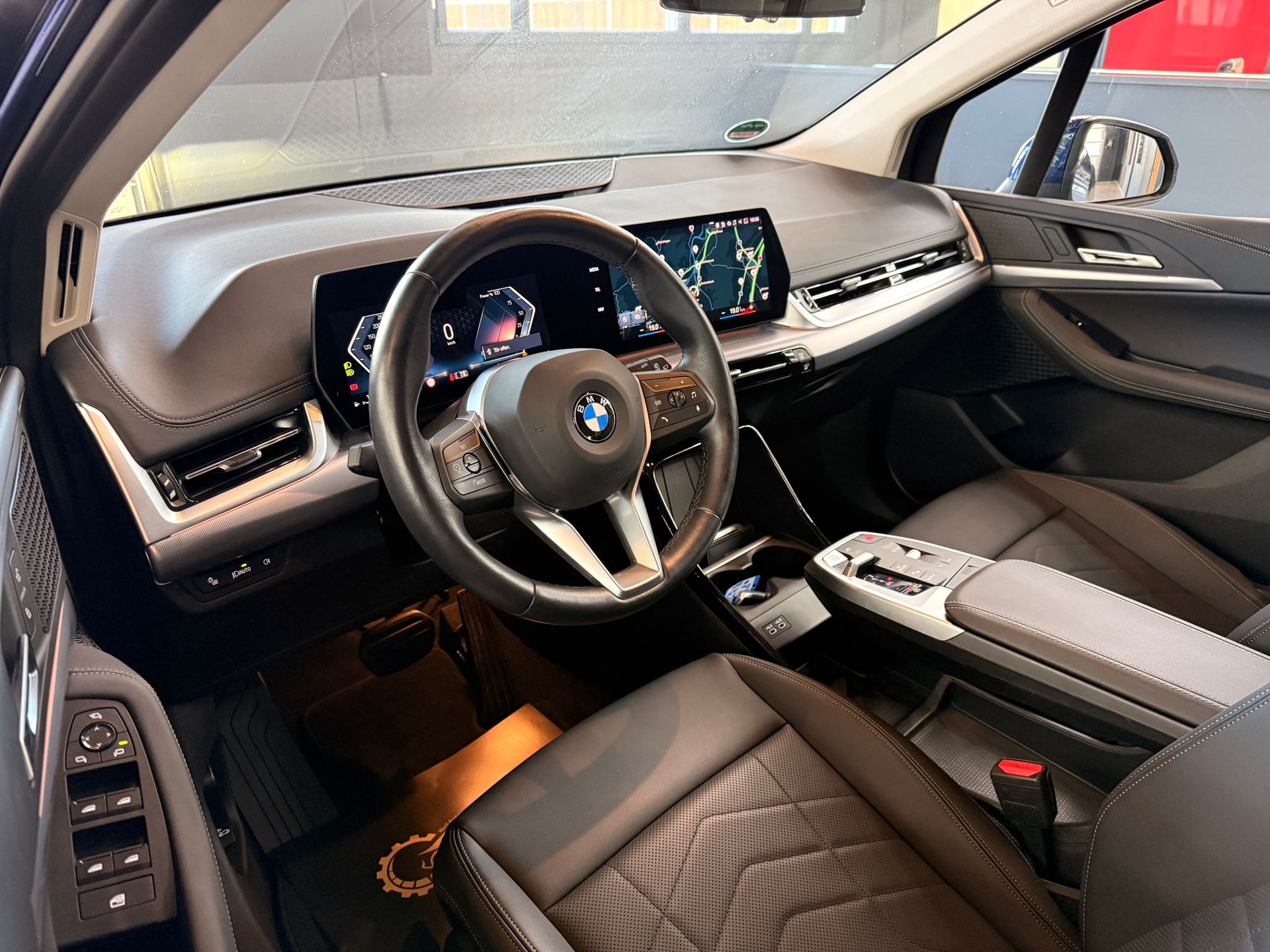 BMW 218d Active Tourer Luxury Line DKG-image-8
