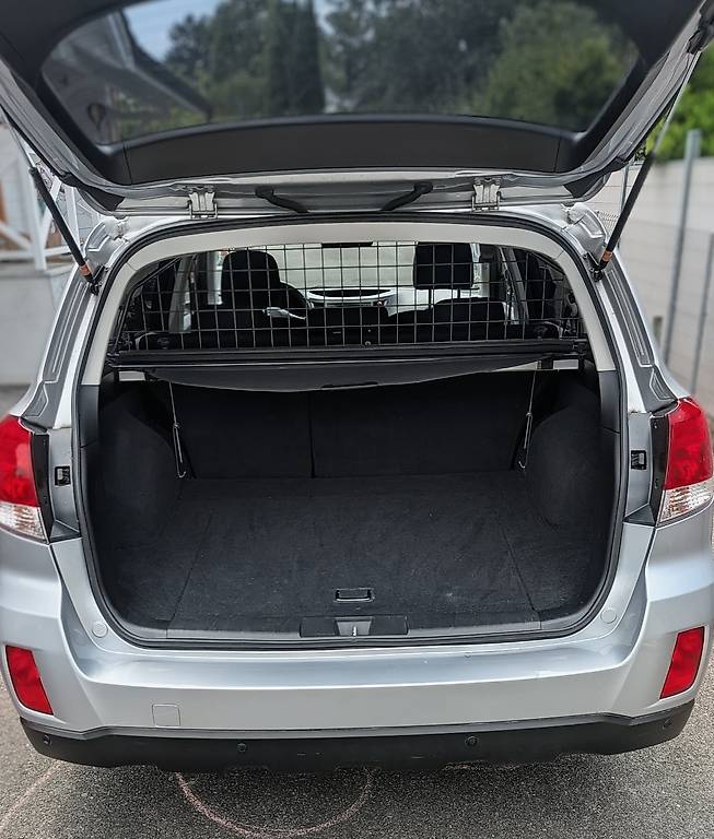 SUBARU OUTBACK-image-3