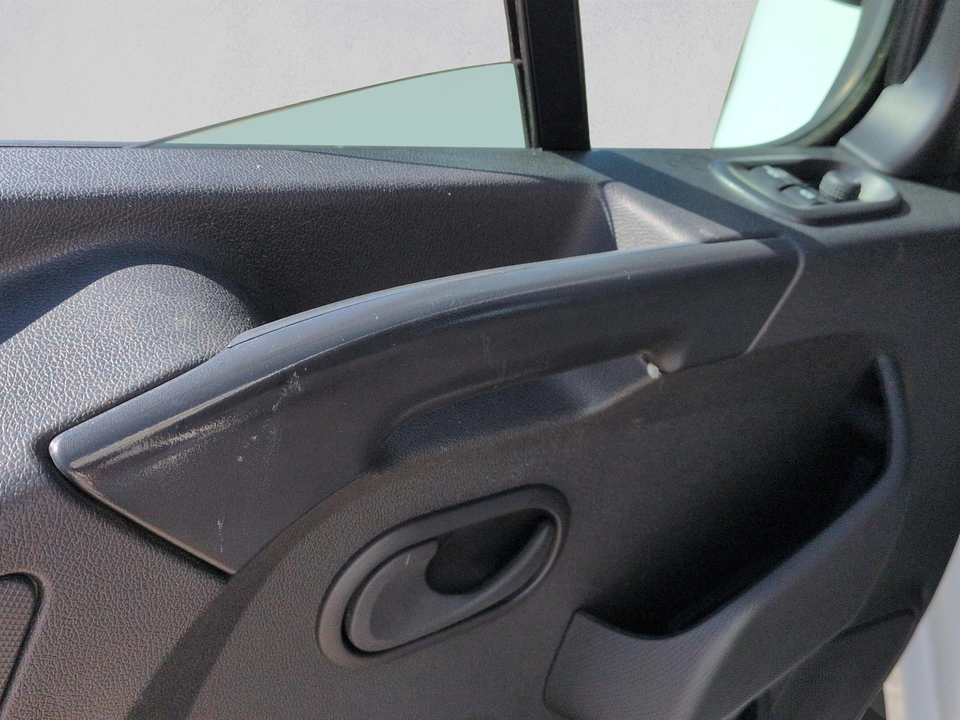 RENAULT Master P35 ENERGY 2.3dCi 145 L3-image-19