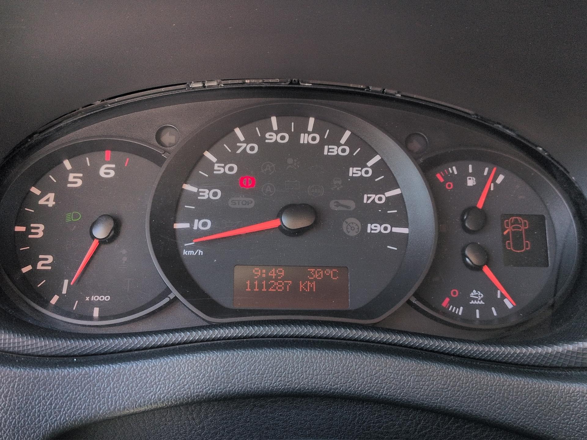 RENAULT Master P35 ENERGY 2.3dCi 145 L3-image-9