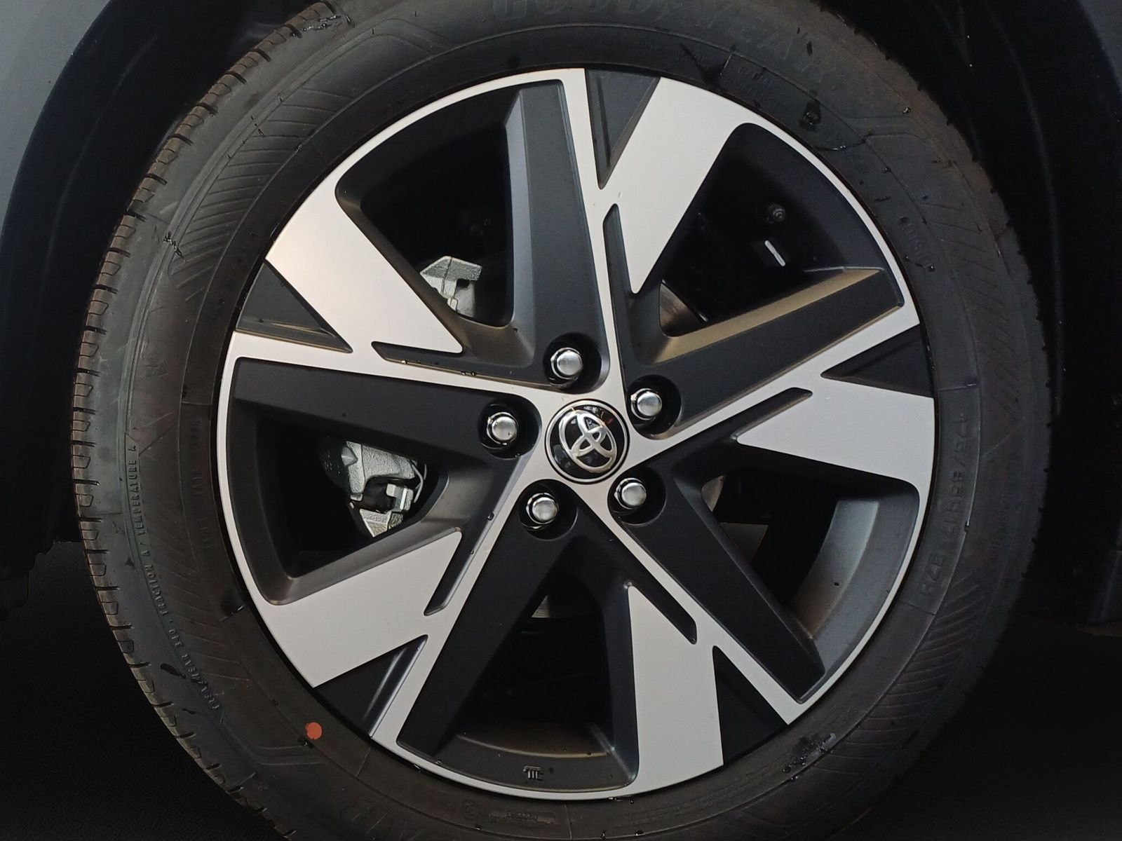 TOYOTA Aygo X 1.5 VVT-i HSD Trend-image-4