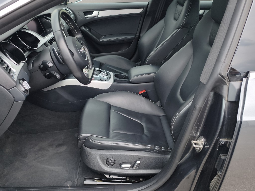 AUDI S5 Sportback 3.0 V6 TFSI quattro S-Tronic-image-2