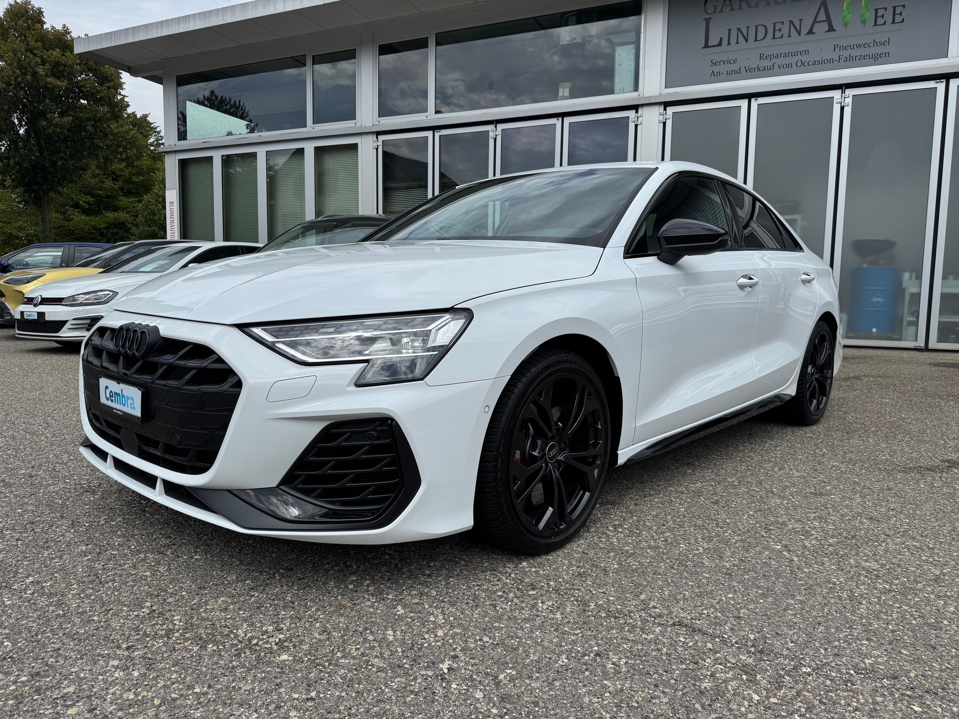 AUDI S3 Limousine *Performance Akrapovic* TFSI quattro S-tronic-image-1