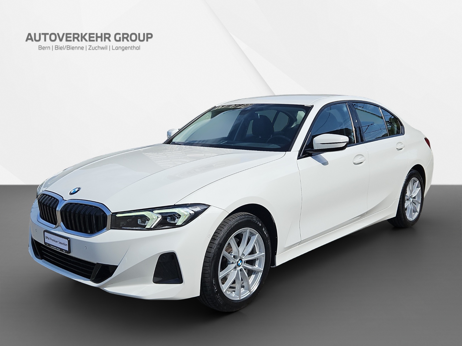 BMW 320i xDrive-image-0