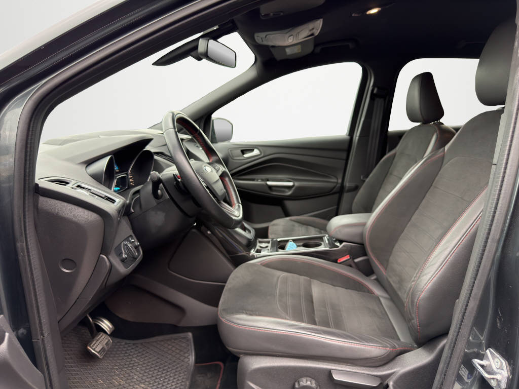 FORD Kuga 2.0 TDCi 150 ST-Line FPS-image-8