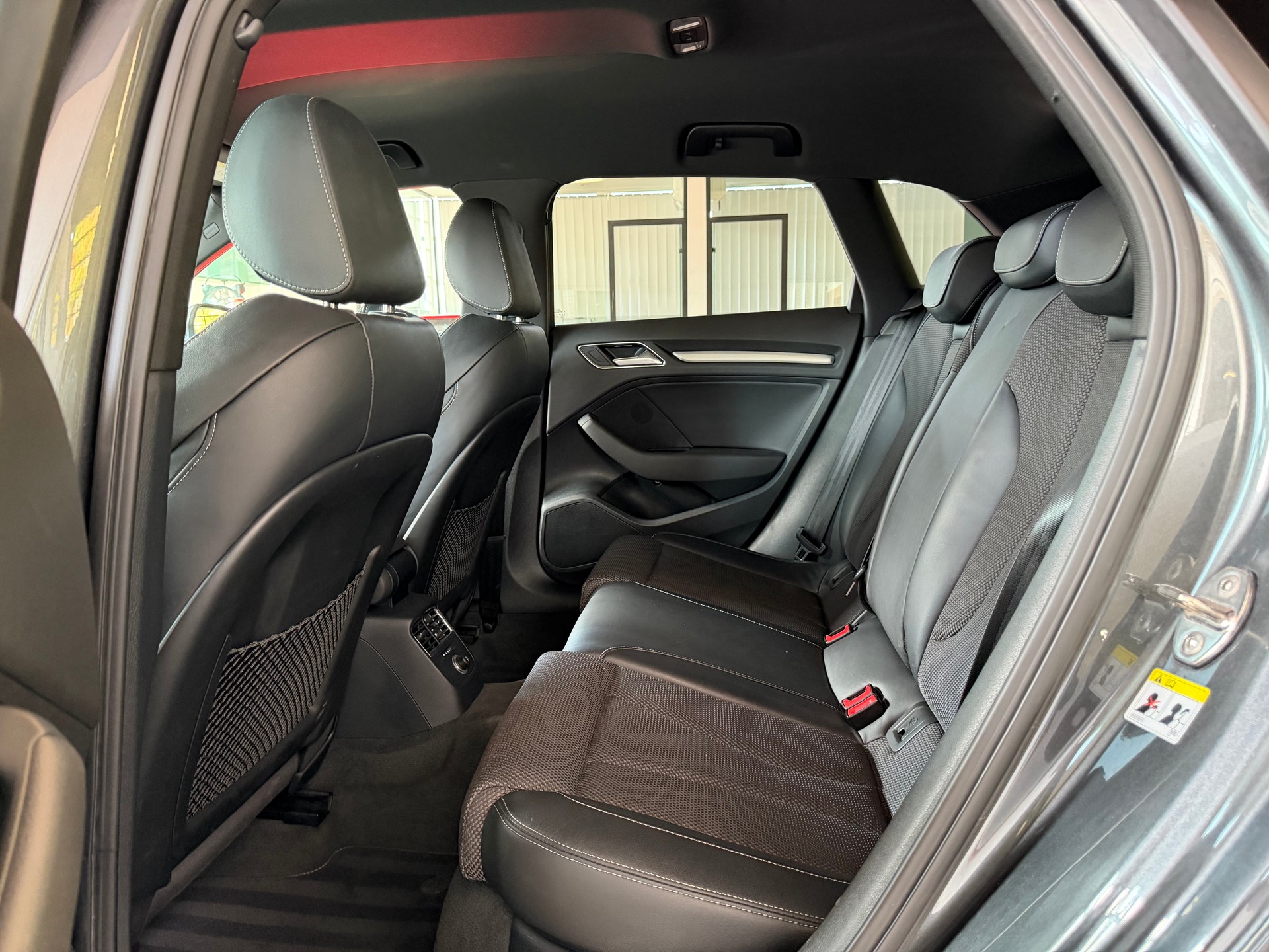 AUDI A3 Sportback 35 TFSI S-tronic-image-9
