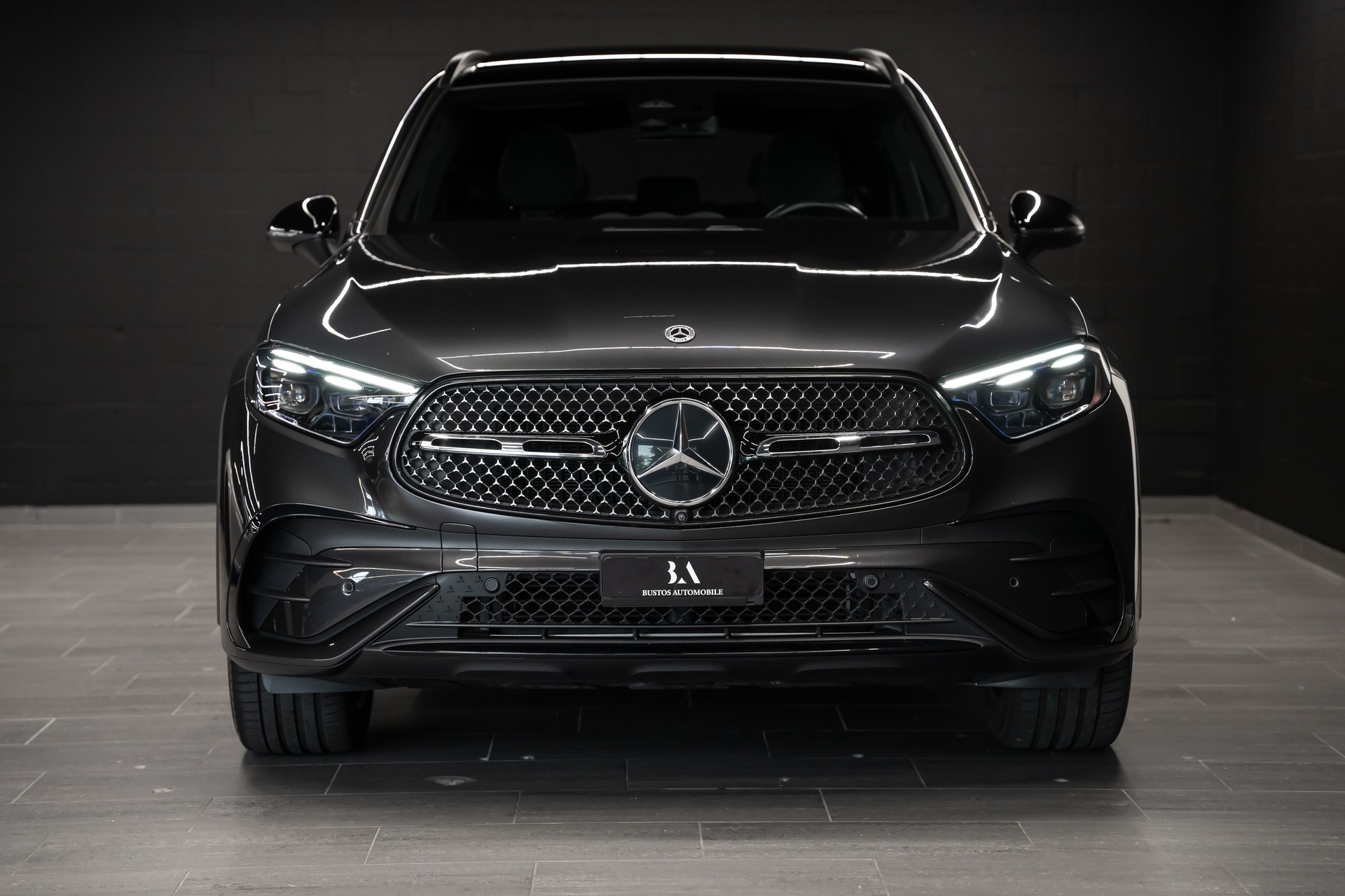 MERCEDES-BENZ GLC 200 4Matic 9G-Tronic / CH Auto / Gratis Service / Burmester / Pano-Schiebedach / Head up Display / 360Grad Kamera-image-2