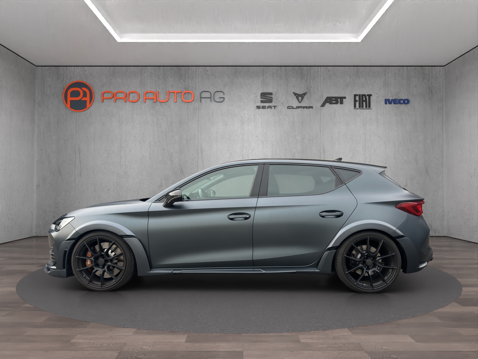 CUPRA LEON VZ 2.0 TSI DSG "KOMPLETTUMBAU - BREITBAU"-image-1