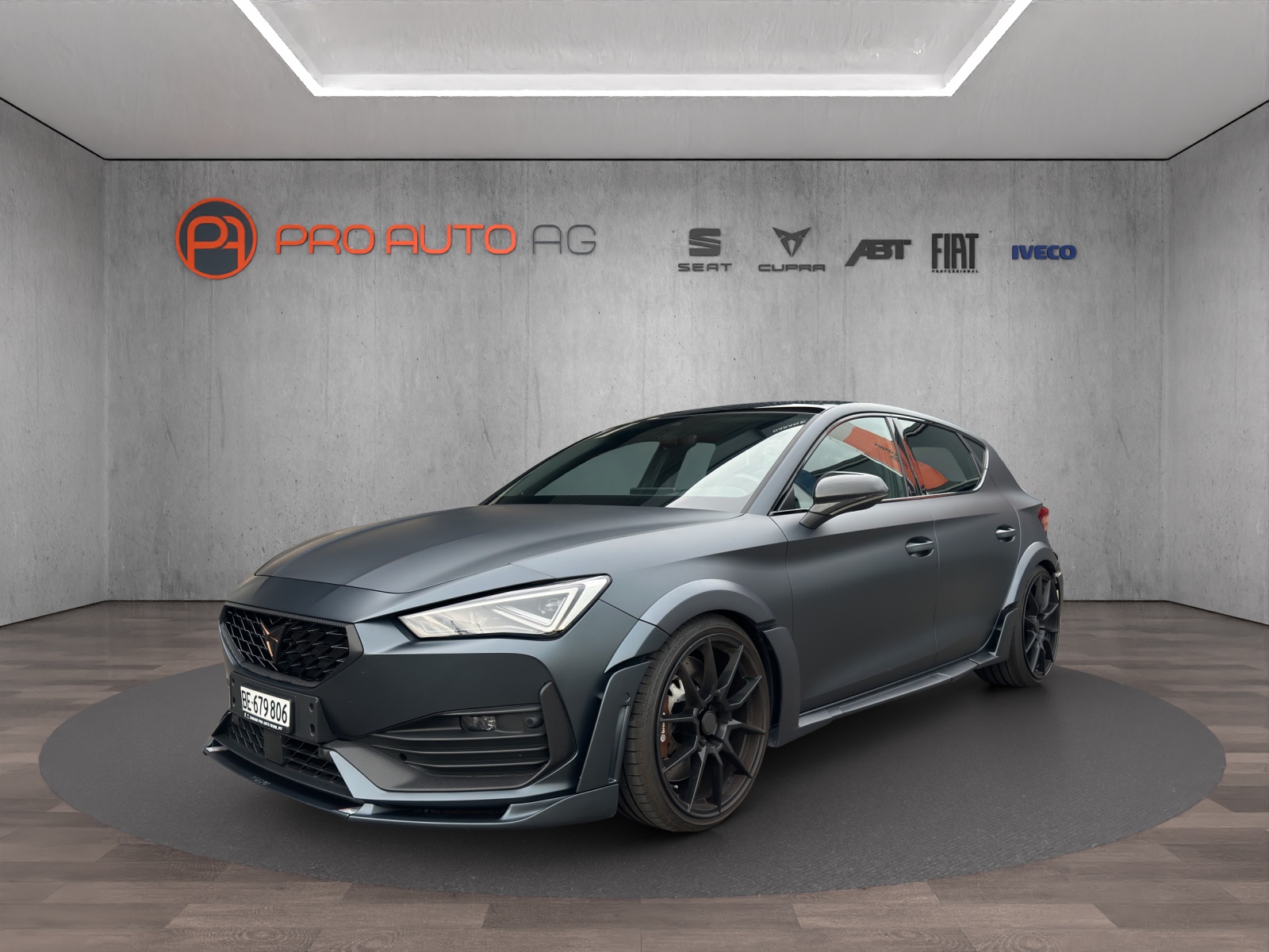 CUPRA LEON VZ 2.0 TSI DSG "KOMPLETTUMBAU - BREITBAU"-image-0