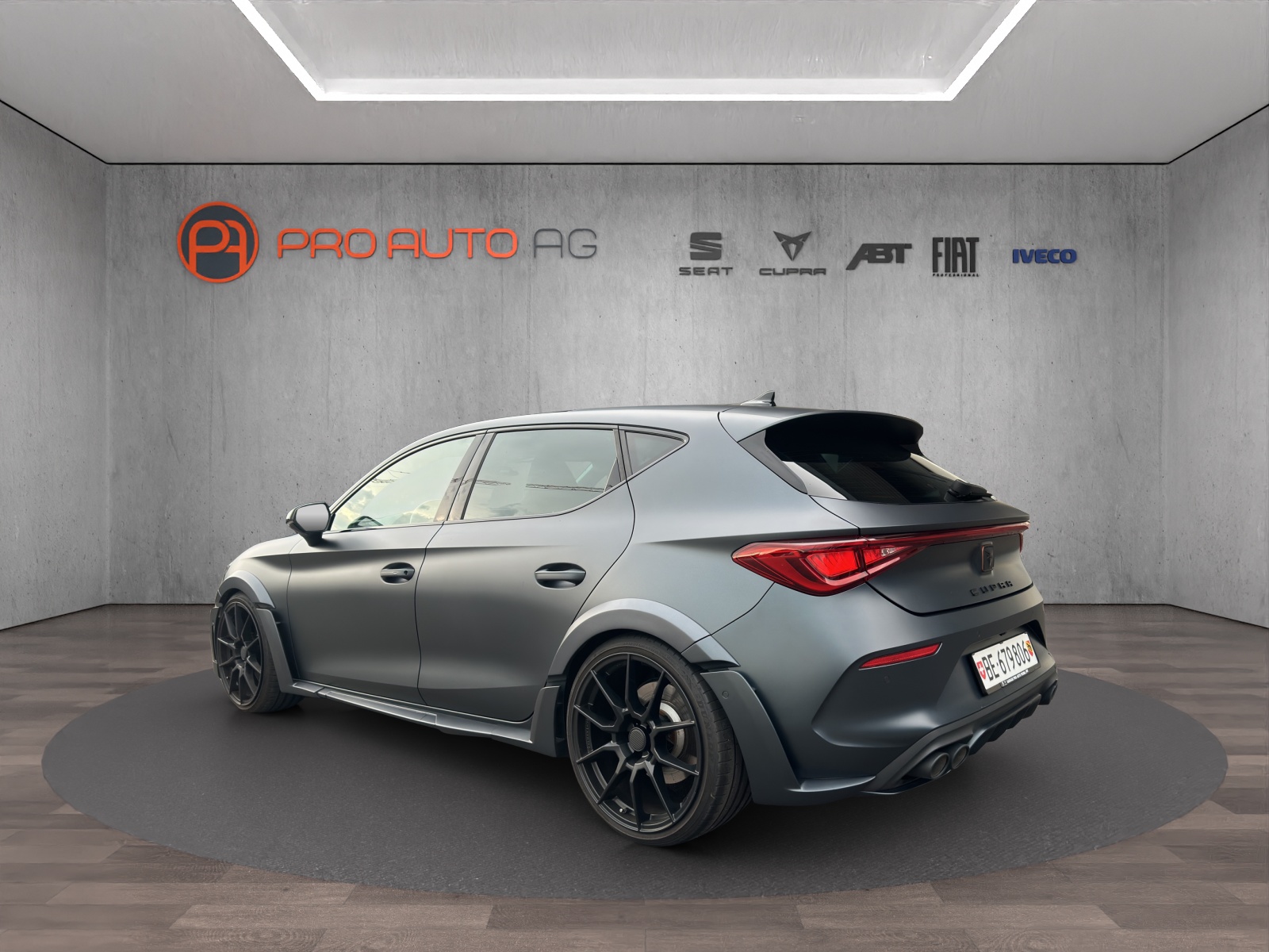 CUPRA LEON VZ 2.0 TSI DSG "KOMPLETTUMBAU - BREITBAU"-image-2
