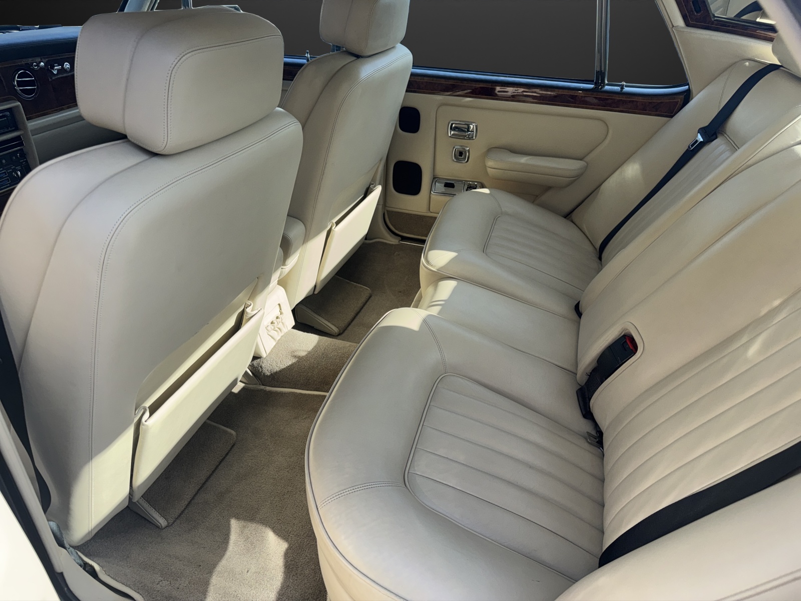 ROLLS-ROYCE Silver Spirit II-image-11